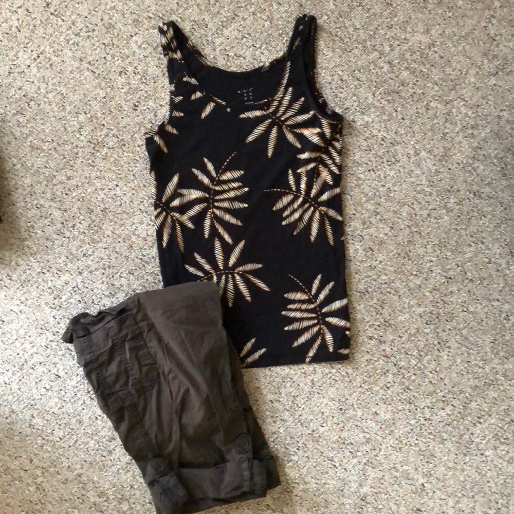 L/XL Maternity bundle - two cargo pants and tank